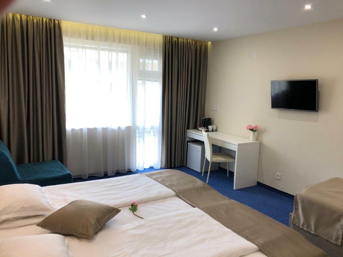 Family Hotel Avenue Kiten  Kültér fotó