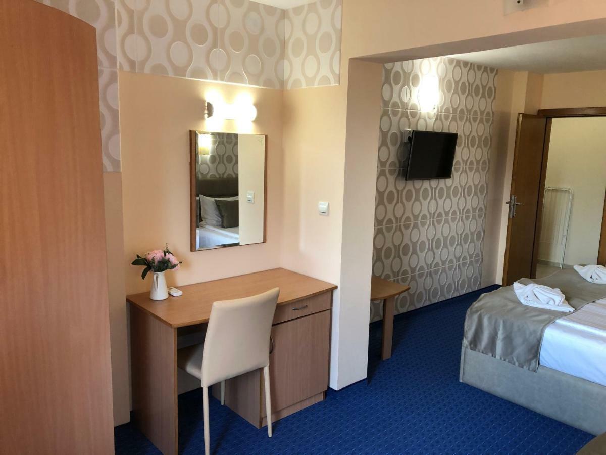 Family Hotel Avenue Kiten  Kültér fotó